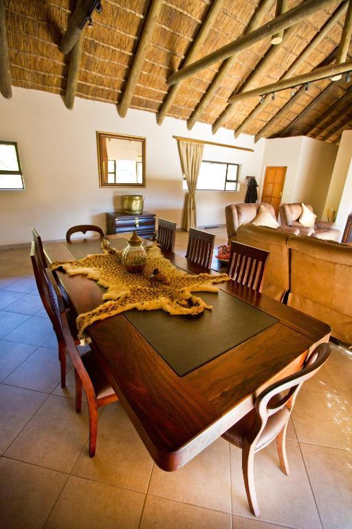 Nyaru Game Lodge Brandwag Room photo