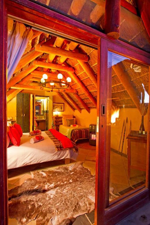 Nyaru Game Lodge Brandwag Room photo