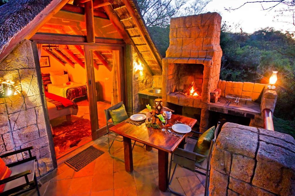 Nyaru Game Lodge Brandwag Room photo